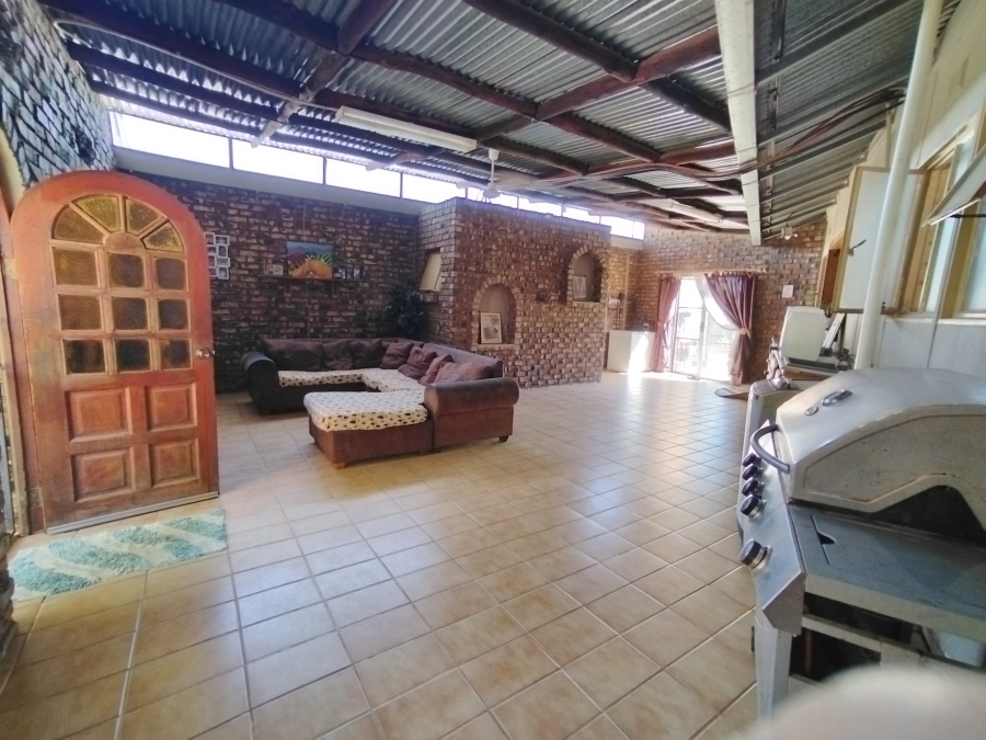4 Bedroom Property for Sale in Christiana North West